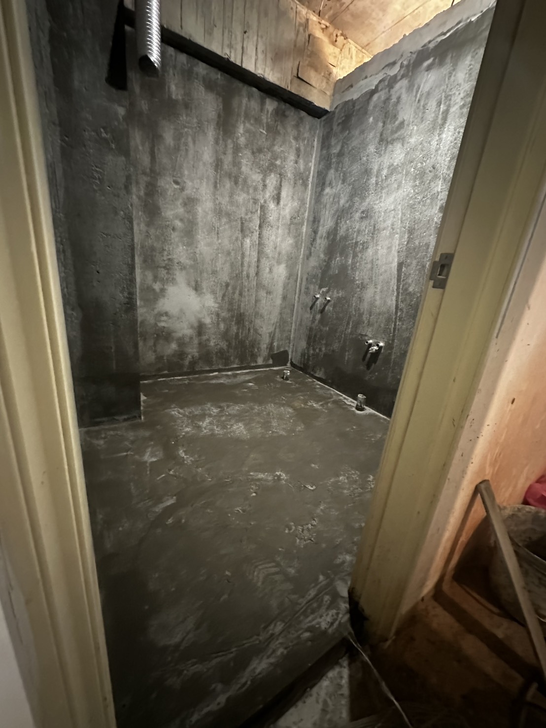 衛浴泥作打底完成現場照片