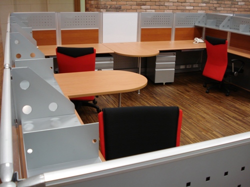 水滴桌板辦公座位