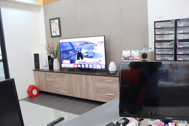 客製化 Hello Kitty 造型櫃體展示牆,整合收藏與收納功能