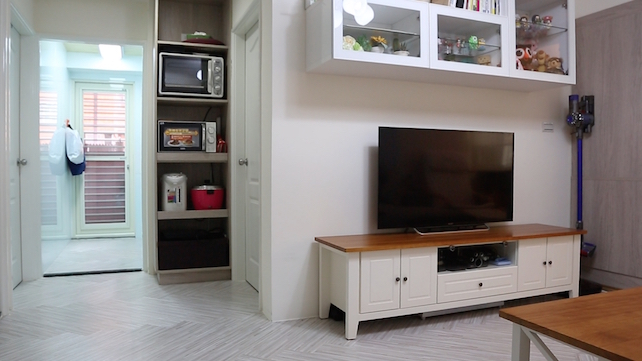 桃園住宅客廳電視牆與收納櫃配置